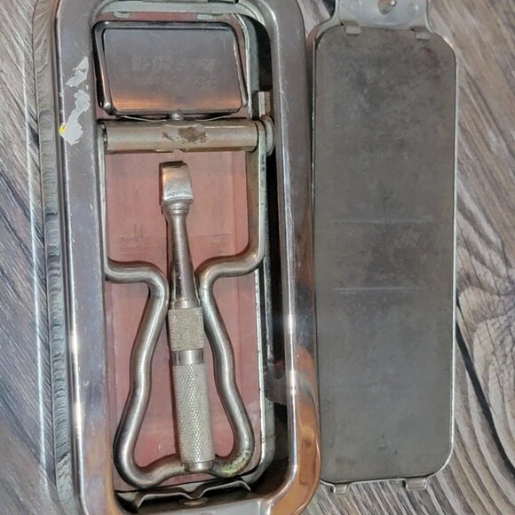 Vintage Antique Collectible 1927 Rolls Razor Strop Blade Sharpener Made- England - Picture 3 of 4